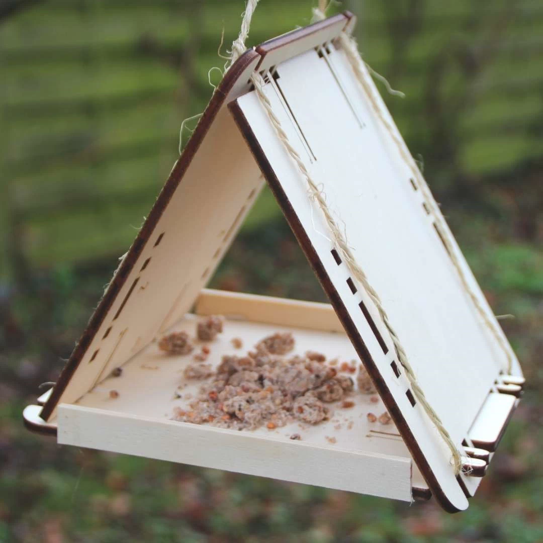 Kit pour fabriquer une mangeoire à oiseaux en bois, dès 3 ans – Image 4